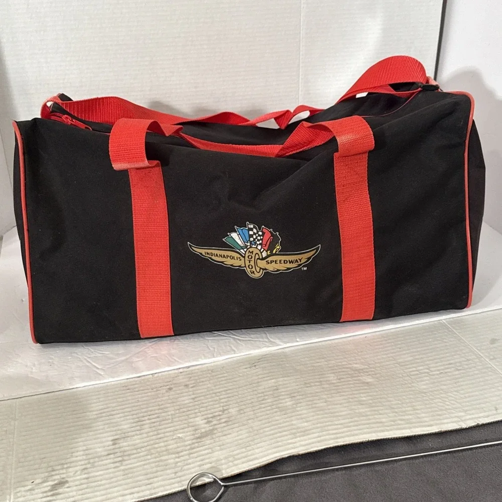 Vintage Indianapolis Motor Speedway Indy 500 MBNA Motorsports Nascar Duffle Bag‎